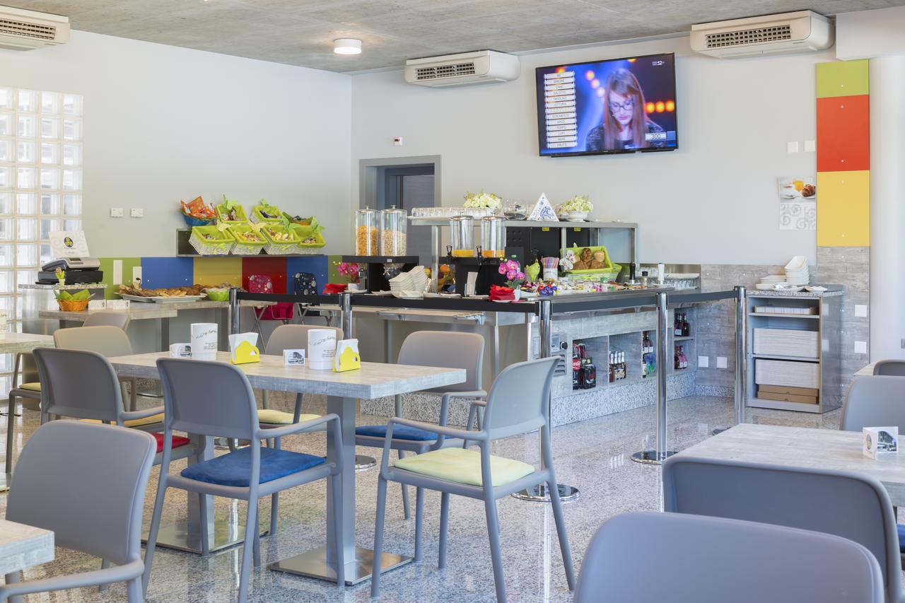 Hotel Liberty Self Check-In Bellinzona Exterior foto